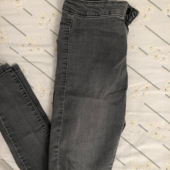 Forever 21 grey jeans - Picture 2 of 3